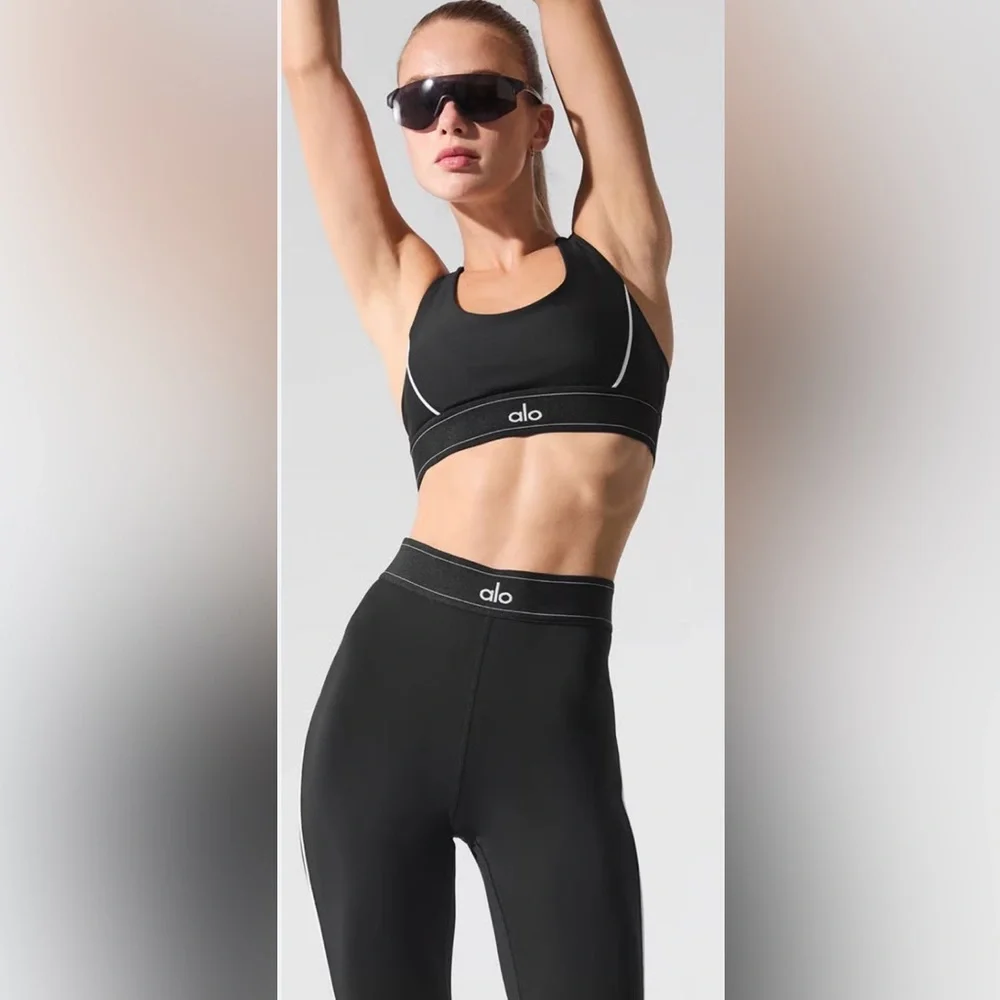ALO SET Airlift Suit Up Bra AND Matching High Waist Leggings Set